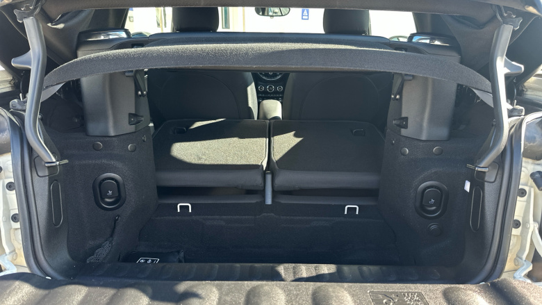 MINI Convertible 1.5 Cooper Classic 2dr Auto [Comfort/Nav Pack] Petrol Convertible